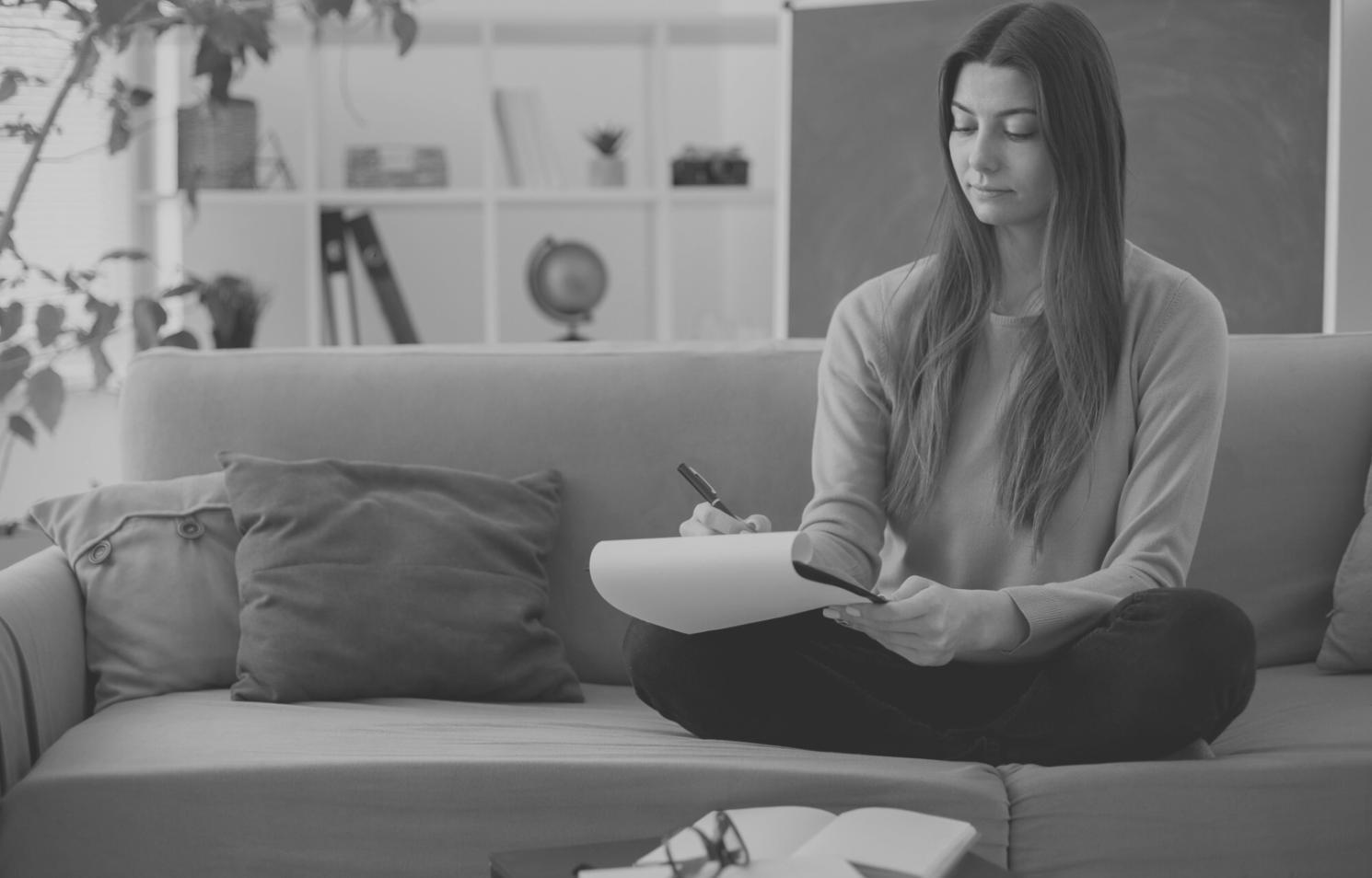 Configuración de sistemas de análisis financiero y dashboards personalizados
